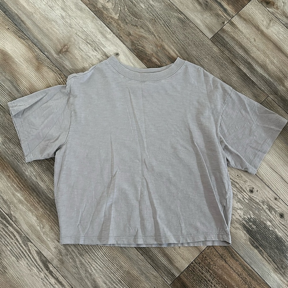 Universal Threads crop tee